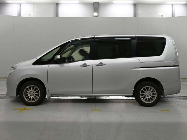 Nissan SERENA 2015 7233442-4