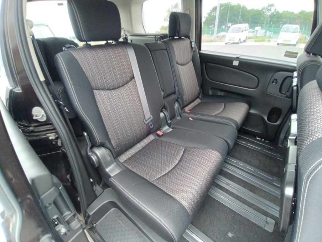 Nissan SERENA 2015 7233444-12
