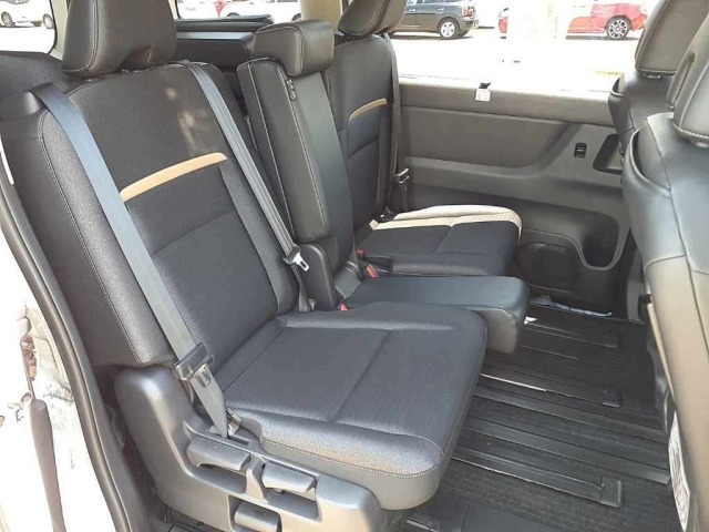 Nissan SERENA 2024 7233452-10