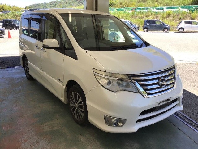Nissan SERENA 2015 7233479-3