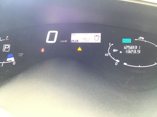 Nissan SERENA 2015 7233479-8