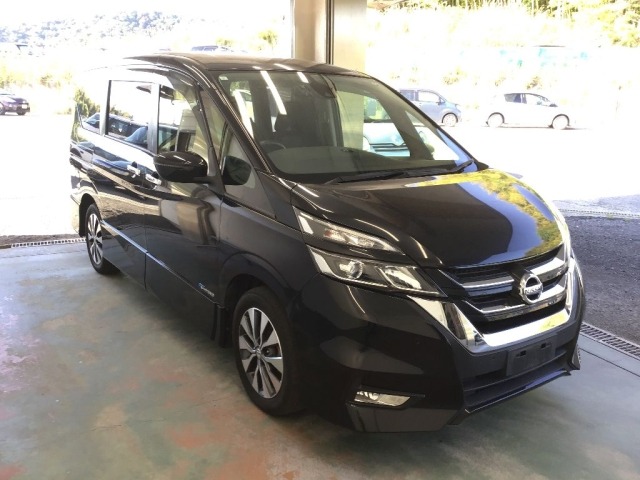 Nissan SERENA 2017 7233482-3