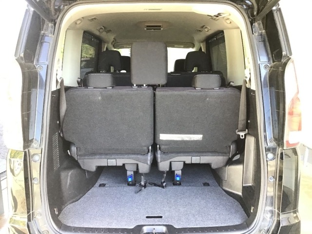 Nissan SERENA 2017 7233482-7