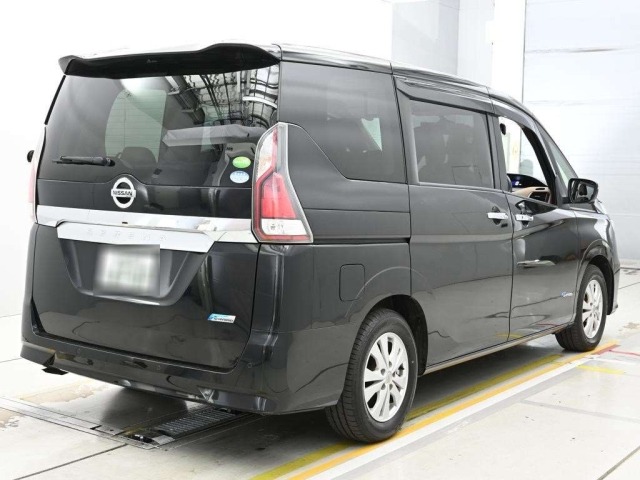Nissan SERENA 2016 7233500-1