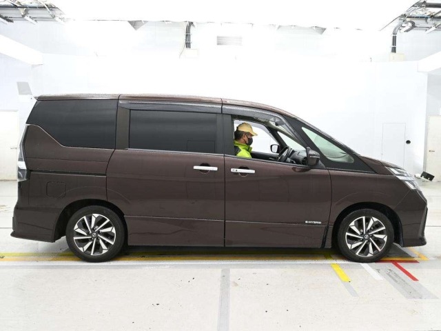 Nissan SERENA 2021 7233516-3