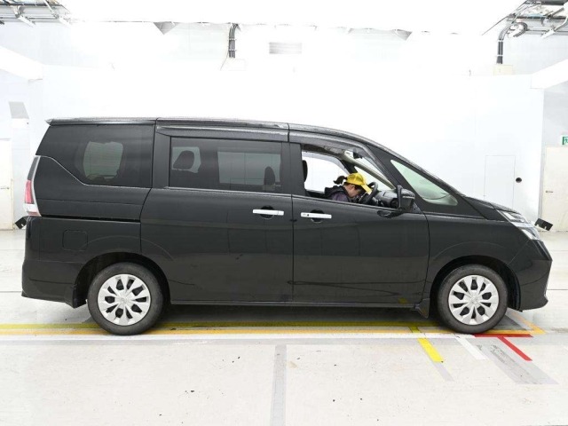 Nissan SERENA 2021 7233517-3