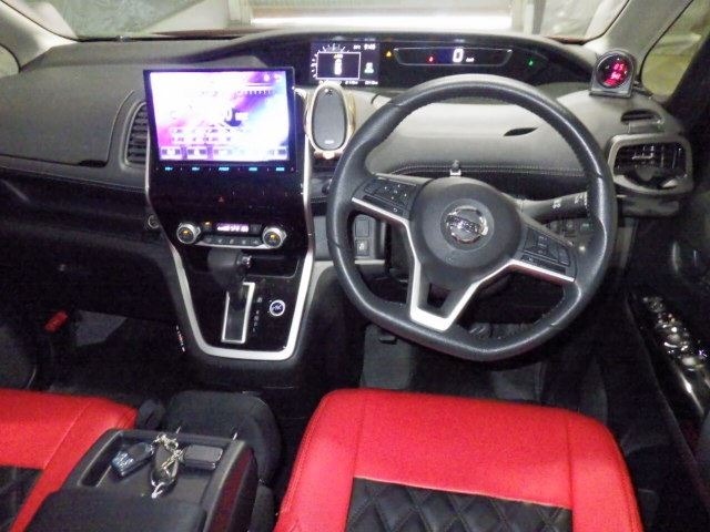 Nissan SERENA 2017 7233518-4