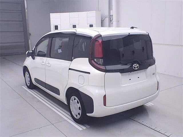 Toyota SIENTA 2023 7234902-1