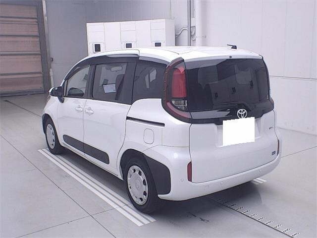 Toyota SIENTA 2025 7234903-1