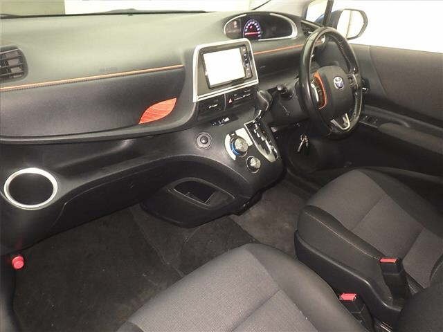 Toyota SIENTA 2018 7234905-4