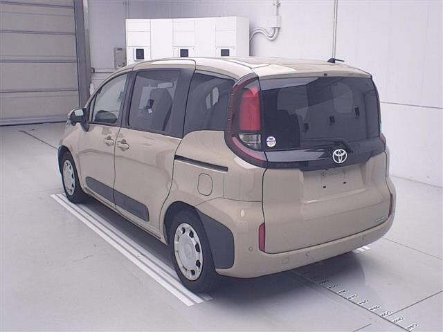 Toyota SIENTA 2023 7234912-1