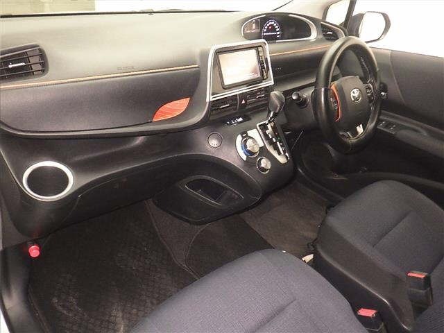 Toyota SIENTA 2016 7234914-4