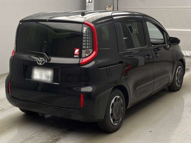 Toyota SIENTA 2025 7234921-1