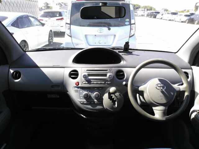 Toyota SIENTA 2004 7234926-8