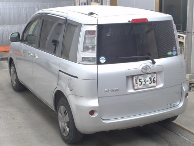 Toyota SIENTA 2012 7234948-1