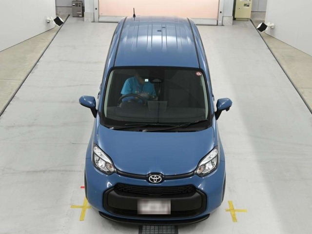 Toyota SIENTA 2023 7234953-7