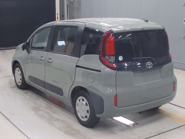 Toyota SIENTA 2024 7234954-6