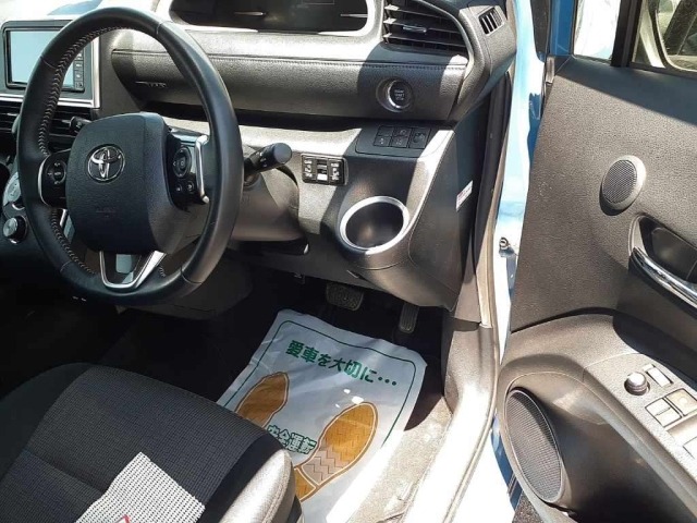 Toyota SIENTA 2022 7234969-9