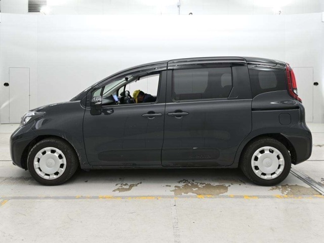 Toyota SIENTA 2023 7234976-4