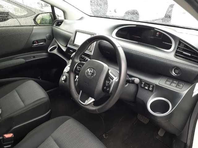 Toyota SIENTA 2022 7234977-9
