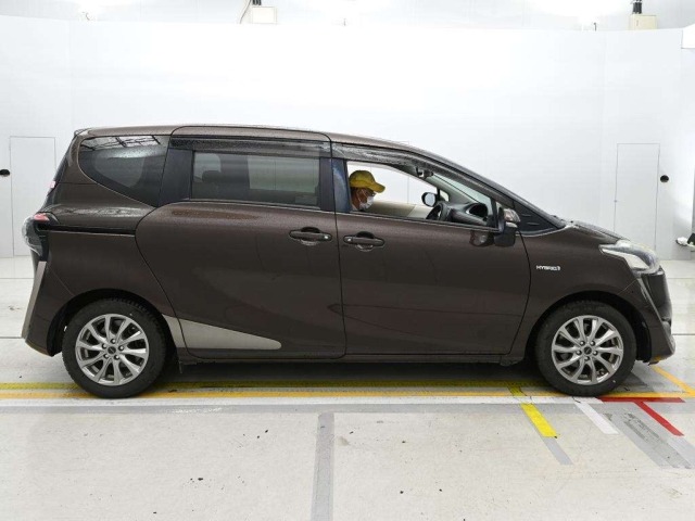 Toyota SIENTA 2016 7234978-3