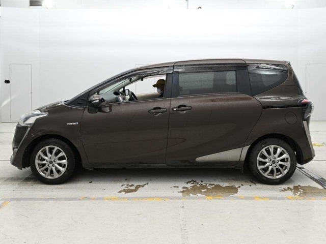 Toyota SIENTA 2016 7234978-4