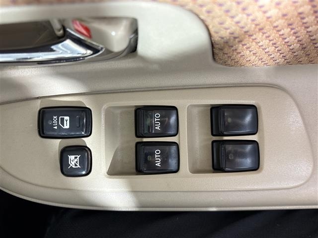 Toyota SIENTA 2012 7235592-4