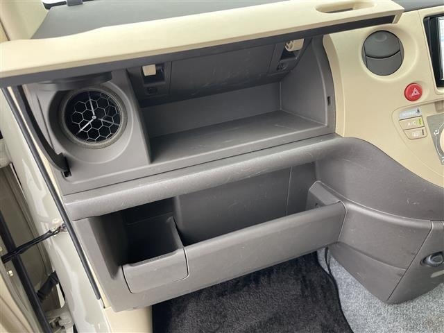 Toyota SIENTA 2015 7235619-11