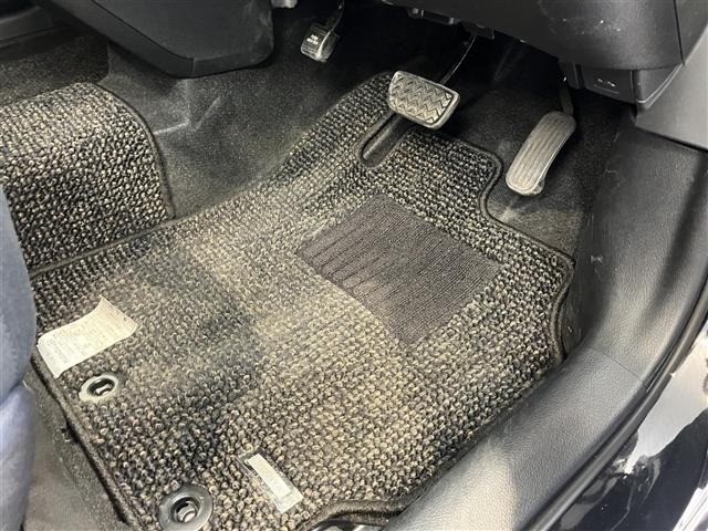 Toyota SIENTA 2017 7235680-9