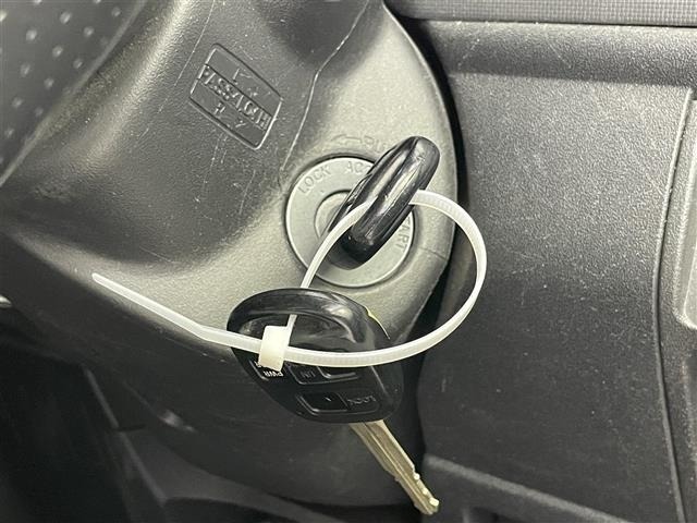 Toyota SIENTA 2012 7235748-8