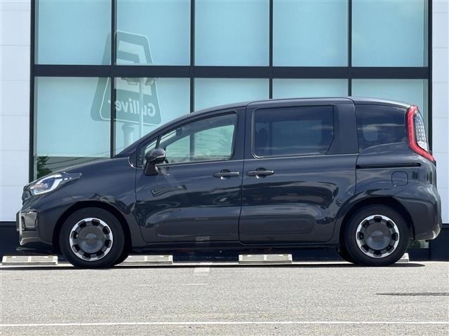 Toyota SIENTA 2022 7235824-10