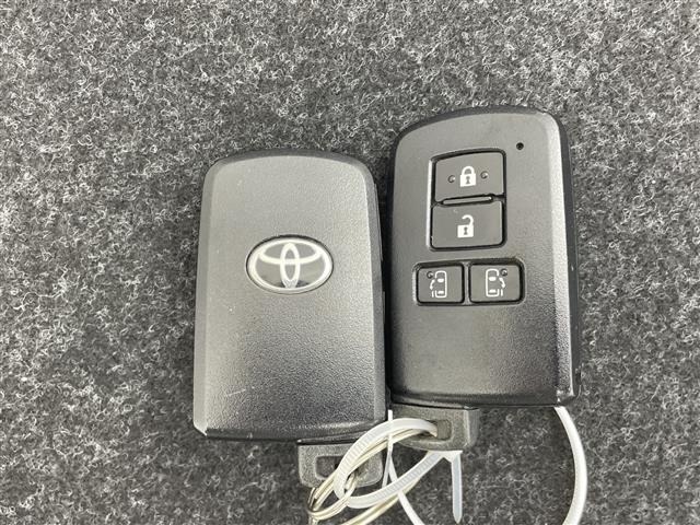 Toyota SIENTA 2016 7235845-3