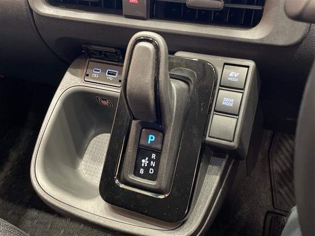 Toyota SIENTA 2023 7235901-19