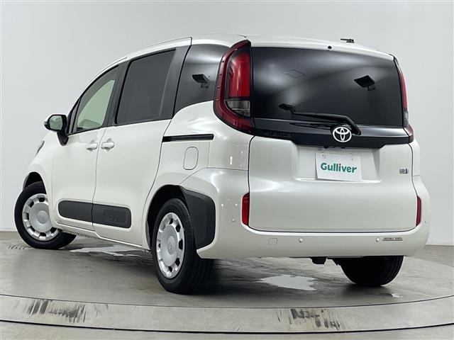 Toyota SIENTA 2023 7235988-13