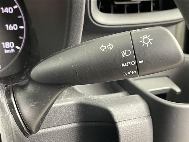 Toyota SIENTA 2023 7235988-7