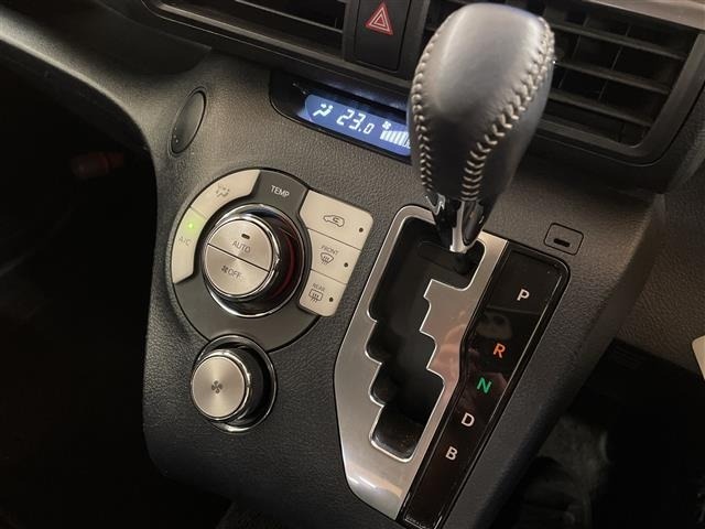 Toyota SIENTA 2017 7236004-1