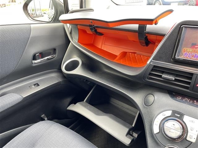 Toyota SIENTA 2017 7236005-7