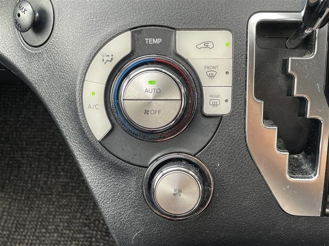 Toyota SIENTA 2015 7236012-17