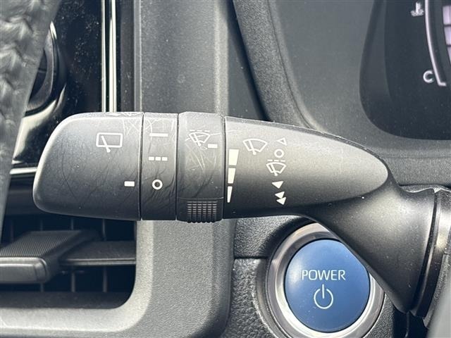 Toyota SIENTA 2022 7236030-18