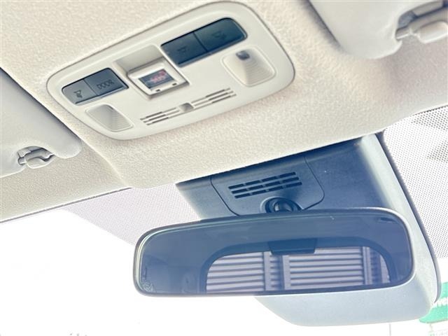 Toyota SIENTA 2022 7236030-9