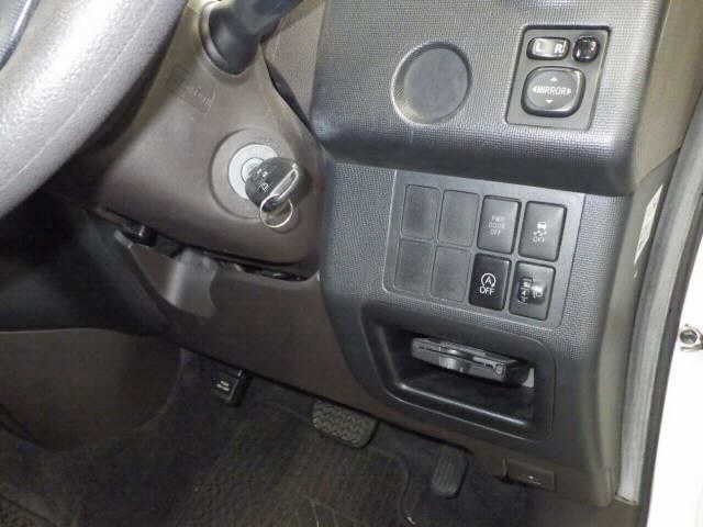 Toyota SPADE 2014 7232446-7