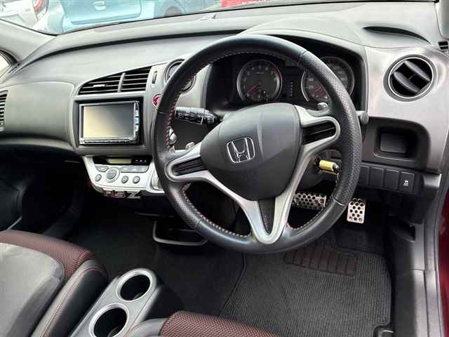 Honda STREAM 2012 7235132-3