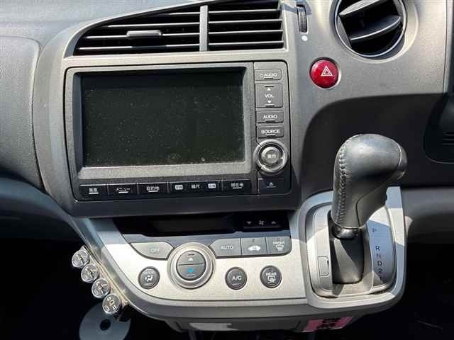 Honda STREAM 2009 7235133-6