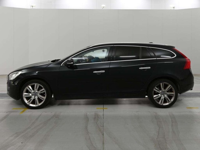 Volvo V60 2011 7224702-4