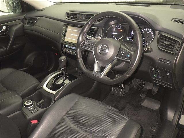Nissan X-TRAIL 2018 7235179-3