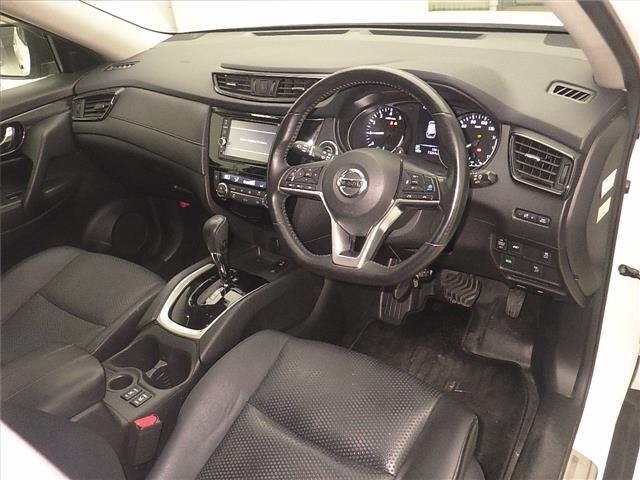 Nissan X-TRAIL 2018 7235200-3