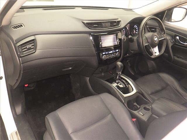 Nissan X-TRAIL 2018 7235200-4