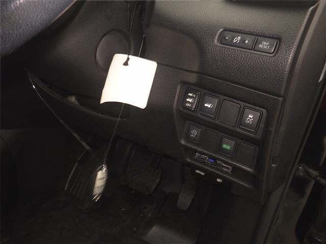 Nissan X-TRAIL 2015 7235202-8