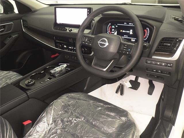 Nissan X-TRAIL 2026 7235210-3