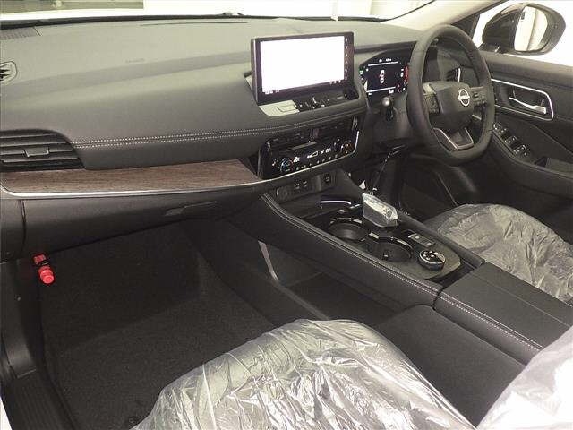 Nissan X-TRAIL 2026 7235210-4